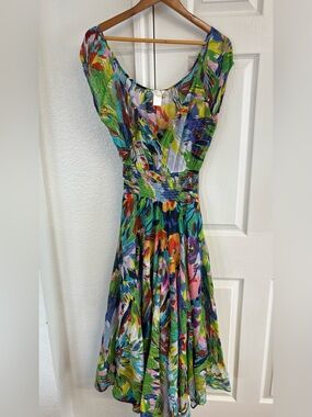Lucky & Coco Colorful Abstract Maxi Dress 
Resort Boho Size M